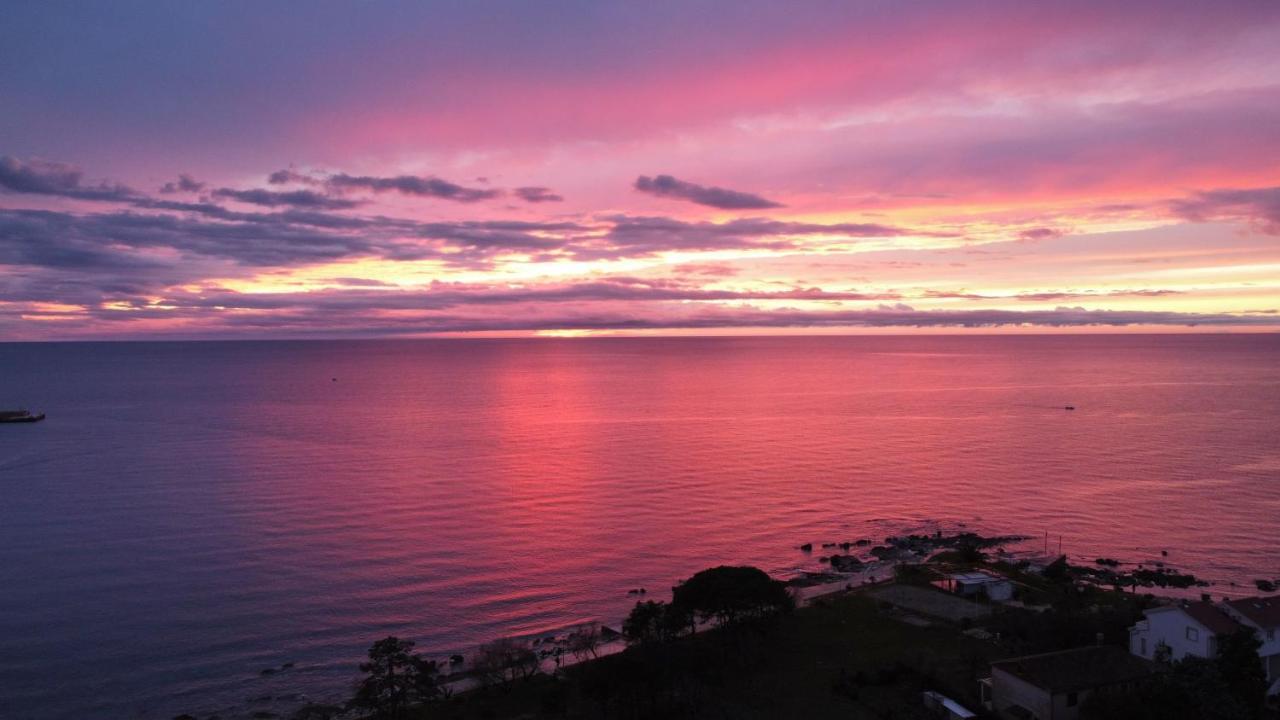 Lina Apartments Umag Eksteriør billede