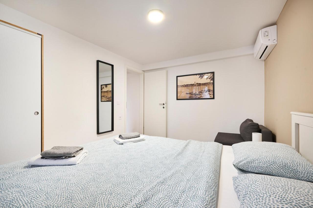 Lina Apartments Umag Eksteriør billede